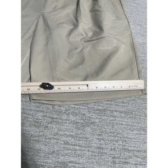 Izod Short Men’s Size 38 Chinos Golf Buttons Pockets - Picture 7 of 11